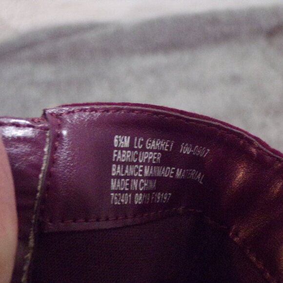 Liz Claiborne "Garret" Heeled Lace Zipper Boots Velvet Feel Burgundy 6 1/2 M - Picture 7 of 7